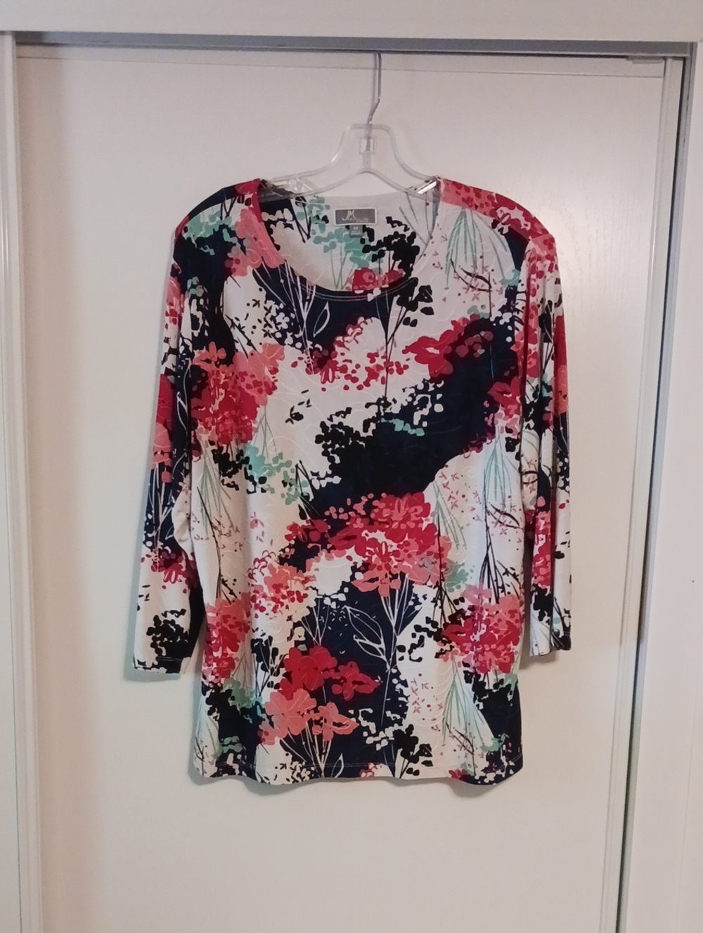 JM Collection Multi-Color Floral Scoop Neck Long Sleeve Top